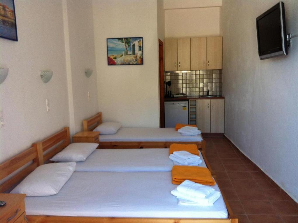 Lydia Mare Aparthotel Ágios Kírykos Room photo