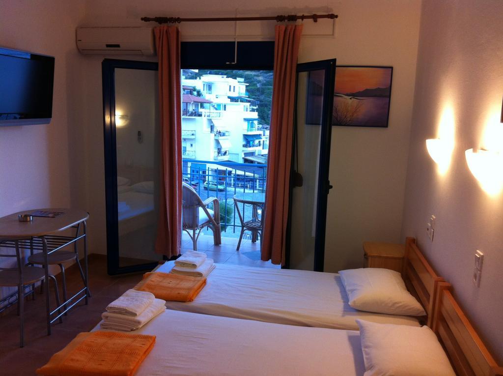 Lydia Mare Aparthotel Ágios Kírykos Exterior photo