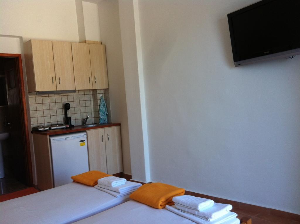 Lydia Mare Aparthotel Ágios Kírykos Exterior photo