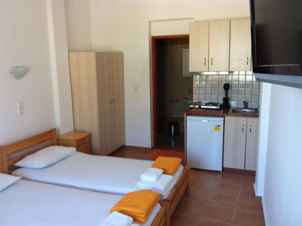 Lydia Mare Aparthotel Ágios Kírykos Exterior photo