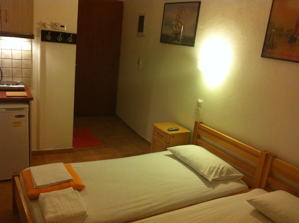 Lydia Mare Aparthotel Ágios Kírykos Exterior photo